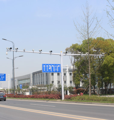 T型八（bā）角電警杆